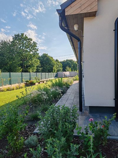 Trávník s automatickou závlahou Hunter