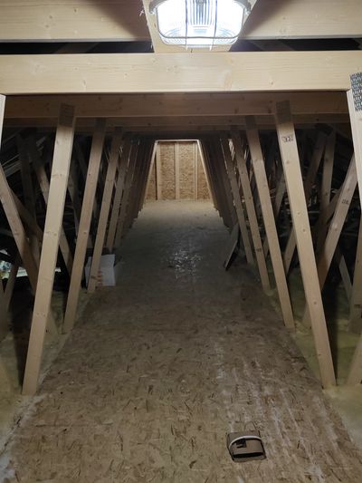 Stropy a střecha - fotografie 4